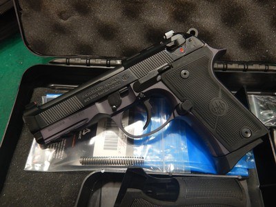 Beretta 92X RDO Compact 9MM Bruniton Steel W/ Trijicon SRO - Image 4 of 5