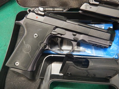 Beretta 92X RDO Compact 9MM Bruniton Steel W/ Trijicon SRO - Image 2 of 5