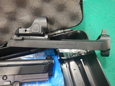 Beretta 92X RDO Compact 9MM Bruniton Steel W/ Trijicon SRO - Image 3 of 5