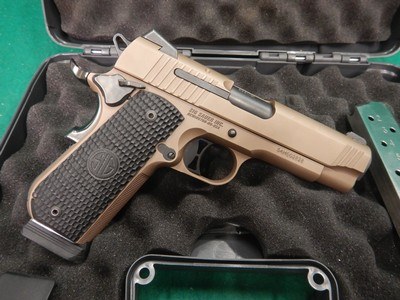 SIG Sauer 1911 Pistol 45 ACP Fastback Emperor Scorpion 4.20