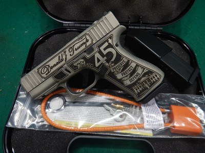 GLOCK 43XMOS FXD 5.5lb w/front rail Aus Trump2024 Crush Silv Distressed New - Image 2 of 3