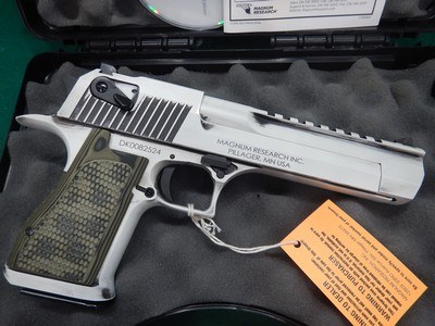 Magnum Research Desert Eagle 50 AE 6