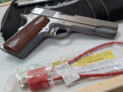 Dan Wesson Pointman 45 1911 - 45 ACP - Image 3 of 8