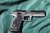 Tanfoglio Defiant Limited Master Duotone 38 Super - Image 3 of 5