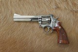 Smith & Wesson 586 .357 magnum - 1 of 9