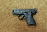 Smith & Wesson M&P 40 Shield - 4 of 7