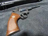 Dan Wesson 15-2 357 Magnum Ctg Revolver - 4 of 14