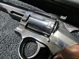Dan Wesson 15-2 357 Magnum Ctg Revolver - 6 of 14