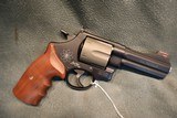 S+W Model 329PD 44Mag Airlite - 5 of 6
