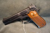 S+W Model 52-2 38 Special Mid Range - 4 of 8