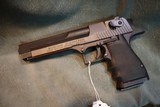 Magnum Research IMI 357Mag Desert Eagle - 2 of 6