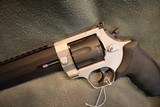 Taurus Raging Hunter 357Mag 6 3/4 w/box+papers - 4 of 7