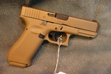 Glock 19X Coyote Brown - 2 of 5