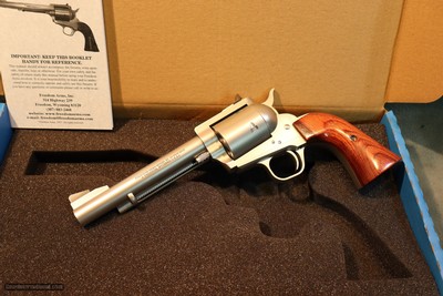 Freedom Arms Model 83 44Mag 6
