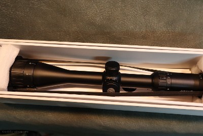 Hawke Vantag 4-12x40 A.O. Rimfire 22WMR scope NIB