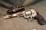 S+W Performance Center 44Mag Magnum Hunter Plus - 2 of 8