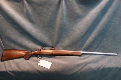 Cooper Model 21 Varminter 223Rem, Minty!