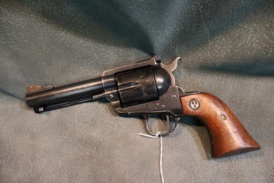 Ruger Old Model Blackhawk 41Mag early 4 digit serial #