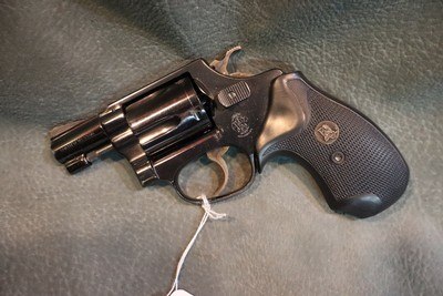 S+W Model 36 No Dash.early model