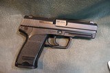 H+K USP 40S+W with box,extra magazine and papers. - 4 of 9