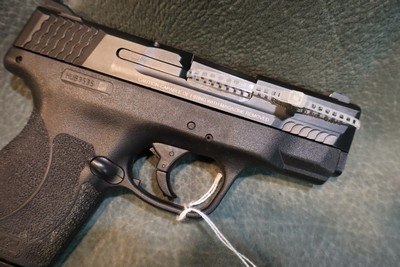 H+K USP 40S+W with box,extra magazine and papers. - Image 9 of 9