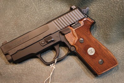 SigSauer P225 9mm Classic ANIB - Image 4 of 5