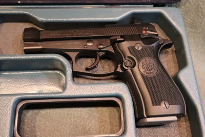 Beretta 84FS Cheetah 380ACP like new