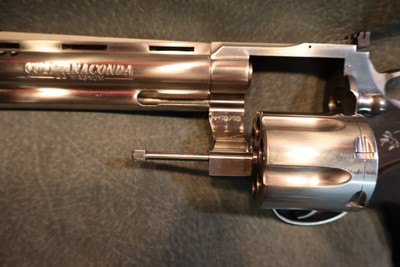 Colt Anaconda 44Mag 6