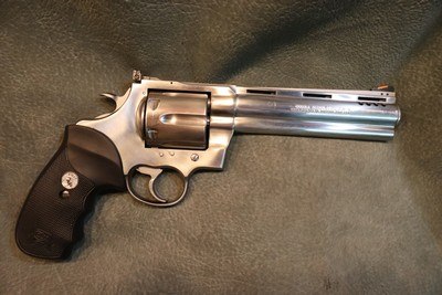 Colt Anaconda 44Mag 6