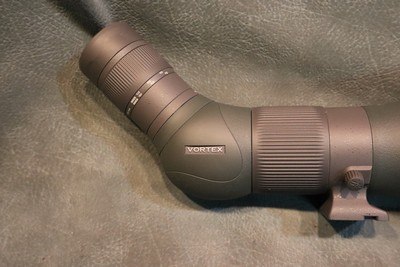 Vortex Razor 27-60x85 UHD Ultra High Definition as new with the box and tripod - Image 9 of 11