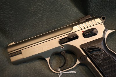 EAA Witness 9mm stainless steel. - Image 4 of 6