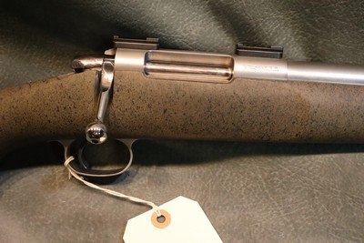 Dakota Arms Varminter 223 24