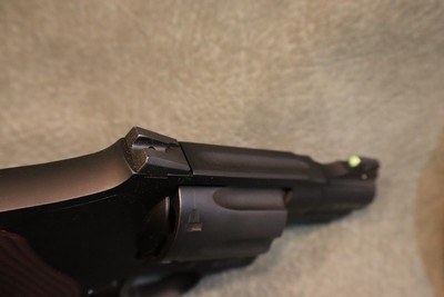S+W 432-UC 32H+R Mag,1.875