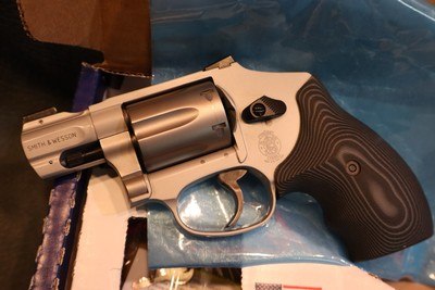 S+W 632UC 32H+R Mag LNIB - Image 2 of 6