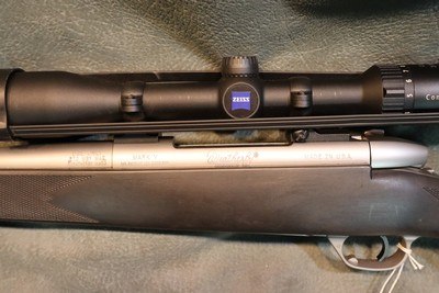 Weatherby Mark V 270WbyMag Stainless Synthetic with ammo - Image 7 of 12