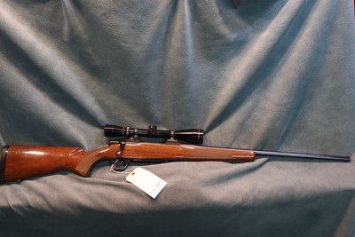 Browning A-Bolt 270Win with Leupold 3-9x40 gloss scope - Image 1 of 7