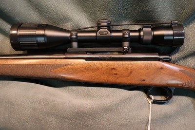 Winchester Model 70 Classic Sporter 25-06 24