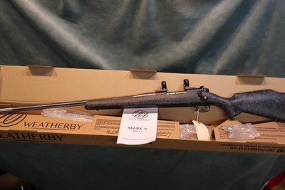 Weatherby Mark V Left Hand Accumark 257WbyMag with box and papers - Image 1 of 12
