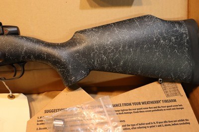 Weatherby Mark V Left Hand Accumark 257WbyMag with box and papers - Image 3 of 12