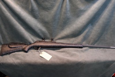 Weatherby Mark V Left Hand Accumark 257WbyMag with box and papers - Image 6 of 12