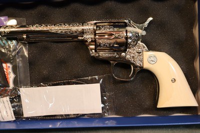 Colt Single Action Army Consecutive Pair 45LC 5 1/2 - Image 2 of 25