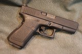 Glock Model 23 40S+W Gen 2 - Image 5 of 7