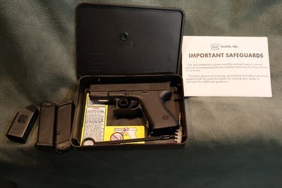 Glock Model 23 40S+W Gen 2 - Image 1 of 7