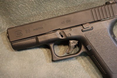 Glock Model 23 40S+W Gen 2 - Image 4 of 7