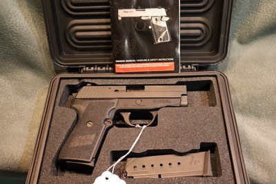 SigSauer P239 40S+W - Image 1 of 6