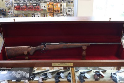 Winchester Custom Shop M70 Ultra Grade Featherweight 1 of 1000,270Win - Image 18 of 20