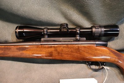 Weatherby Mark V Sporter 300WbyMag - Image 2 of 11
