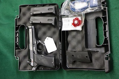 Beretta 92 Compact - Image 3 of 5