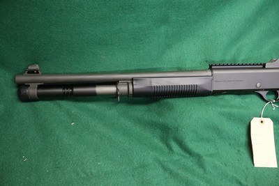Benelli M4 - Image 5 of 8