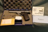 S+W Model 22S-1 22LR 5 1/2